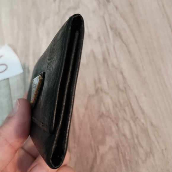 PRADA triangle Plate Tri-fold 6 rows Key Case - Picture 4 of 9